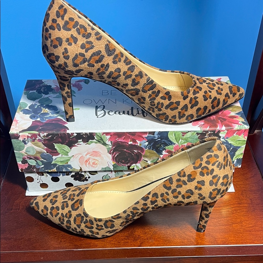 Xappeal Leopard-Print Pointed Toe Pumps in Tan and Black, Size 8